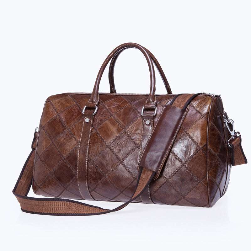 Feldacks luxury leather duffel bag for men in brown with quilted pattern and adjustable shoulder strap